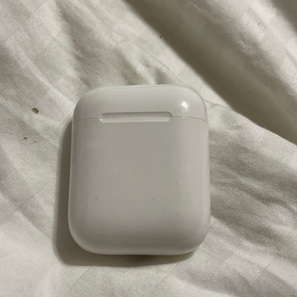 Single Left AirPod 1st generation